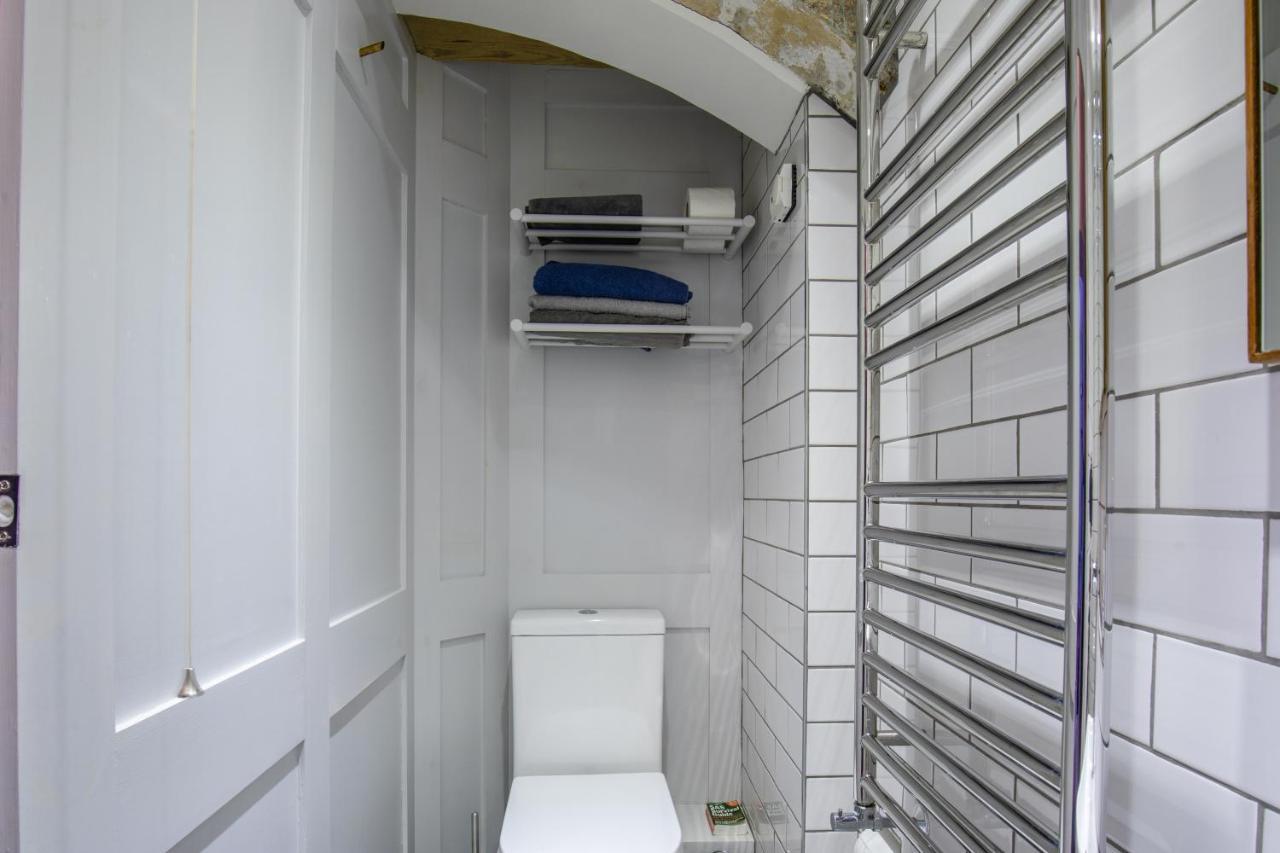 Walcot Apartment Bath Bagian luar foto